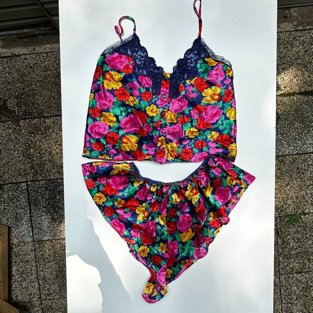 VICTORIAS SECRET vintage floral lingerie set